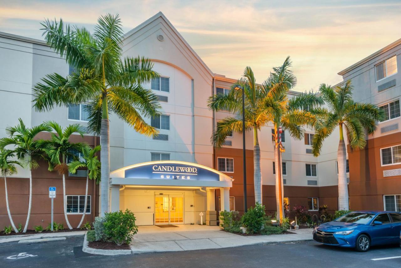 Candlewood Suites Fort Myers Interstate 75 By Ihg Dış mekan fotoğraf