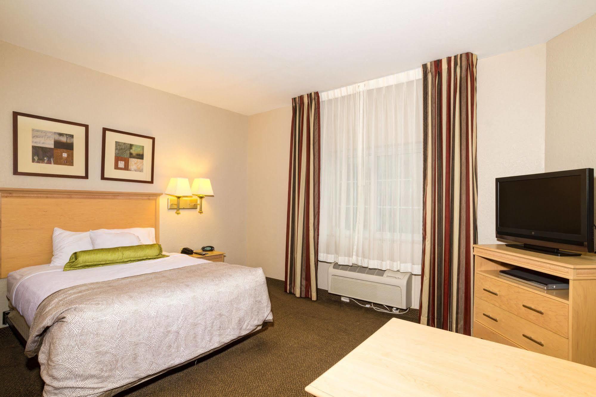 Candlewood Suites Fort Myers Interstate 75 By Ihg Dış mekan fotoğraf