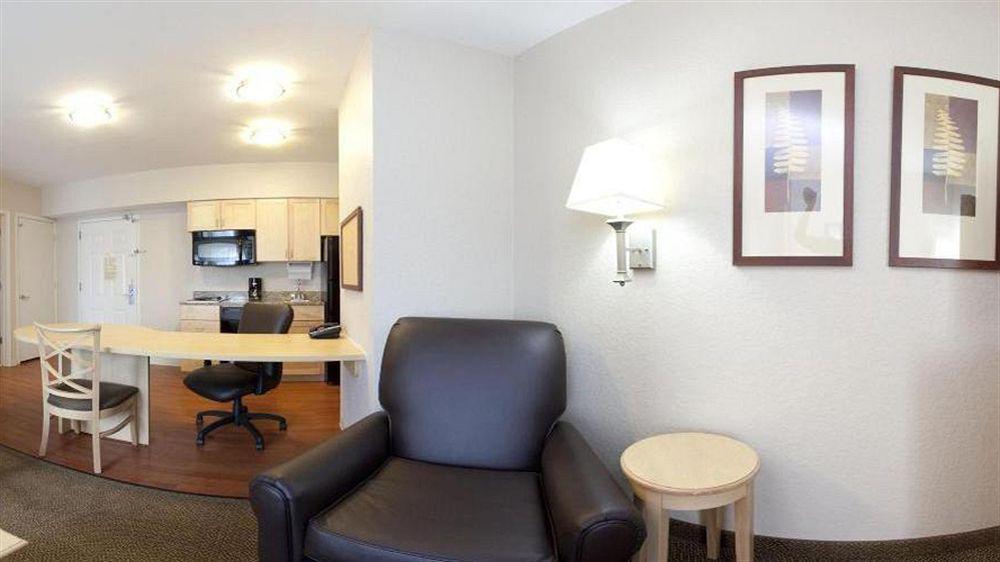 Candlewood Suites Fort Myers Interstate 75 By Ihg Dış mekan fotoğraf